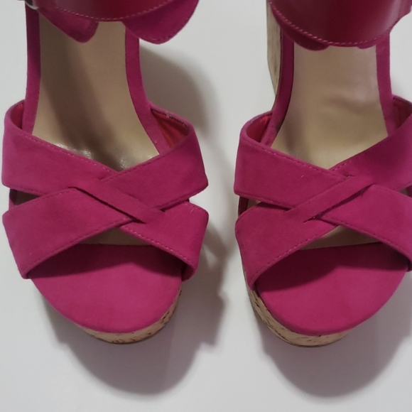 《Lumiani》Fuchsia Pink Wedges Sz 8 Strappy Heels - Picture 3 of 8